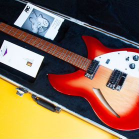 Культовый брит-поповец Rickenbacker 330 2001 USA