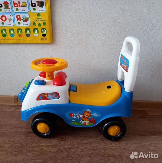 Детская машинка каталка толокар