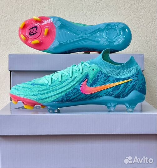 Футбольные бутсы