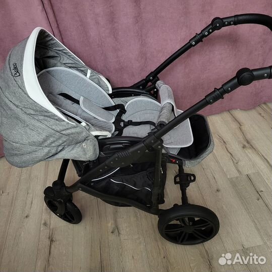 Продам детскую коляску Camarelo Baleo 2 в 1