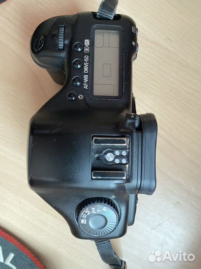 Зеркальная камера canon 5D