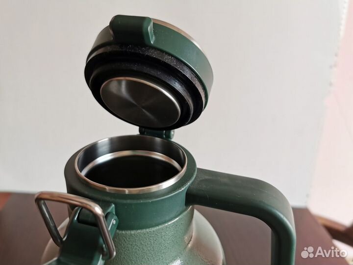 Термос для пива stanley Classic 1,9 L Новый