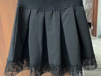 Черная школьная юбка
