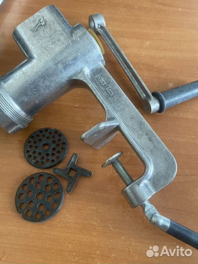 Мясорубка новая с насадками