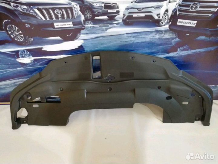 Накладка радиатора Lexus Lx 570