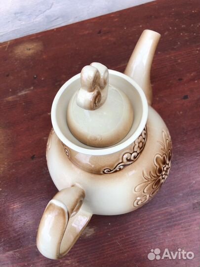 Чайник керамический на 2 литра