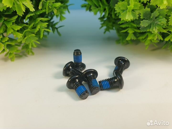 Болты крепления тормозного диска 6шт