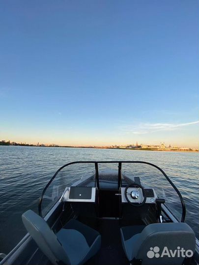Продам лодку с мотором