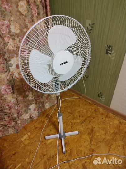 Вентилятор напольный новый