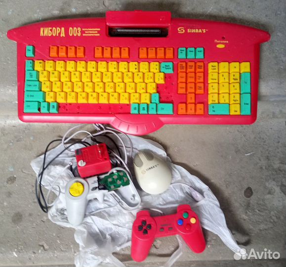 Simbas киборд 003 (клон денди.)