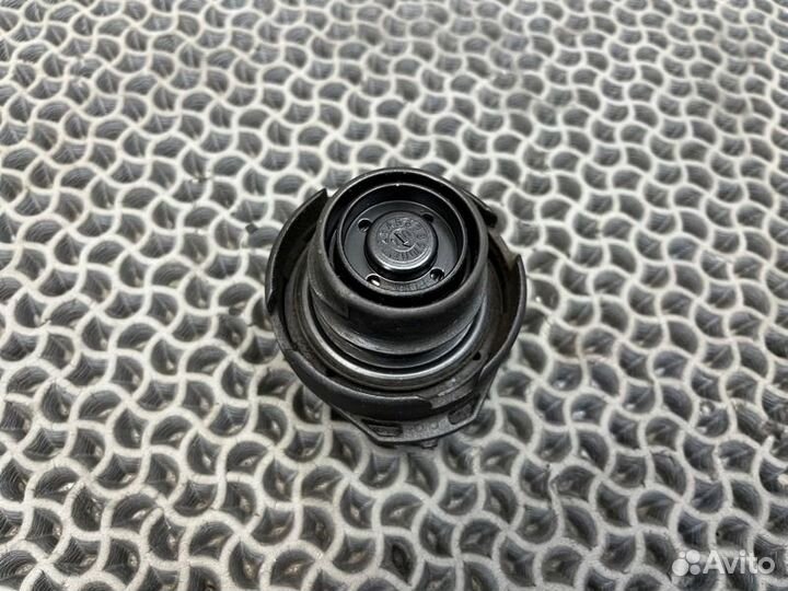 Лючок бензобака Volkswagen Touareg 7LA 2.5 BAC