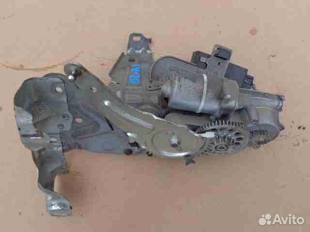 Моторчик крышки багажника Cadillac Escalade