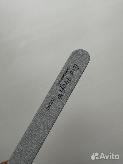 Пилка для ногтей 180/240