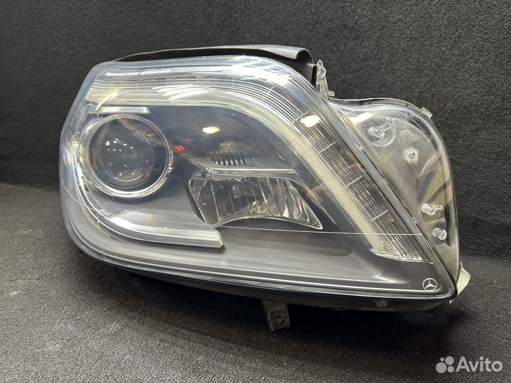 Правая фара Mercedes GL X166 12-15 в сборе адаптив