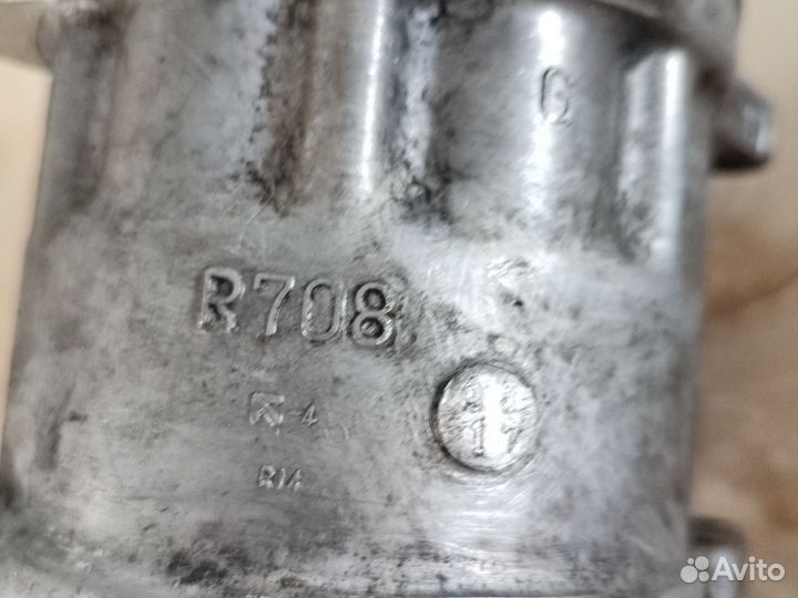 Компрессор кондиционера автомобильный