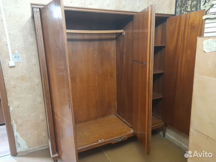 Шкаф от арабского гарнитура