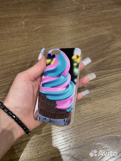 Чехол на iPhone 5s