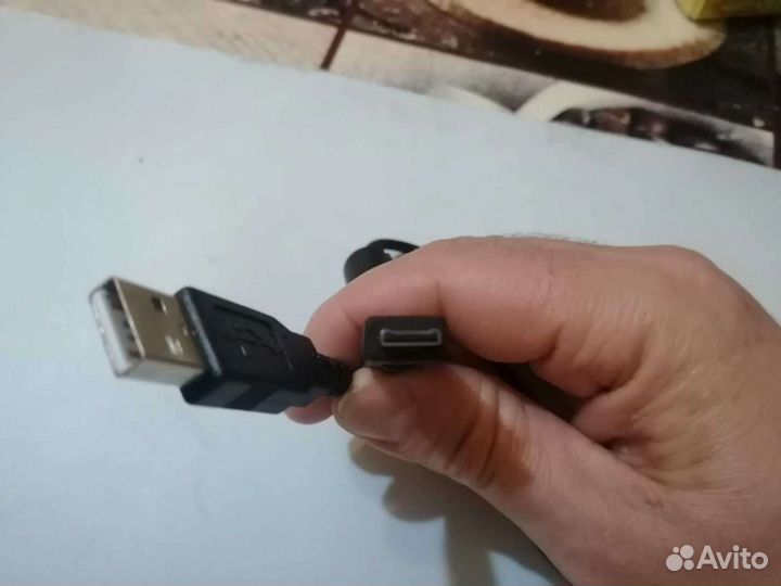 Кабель юзб и тюльпан