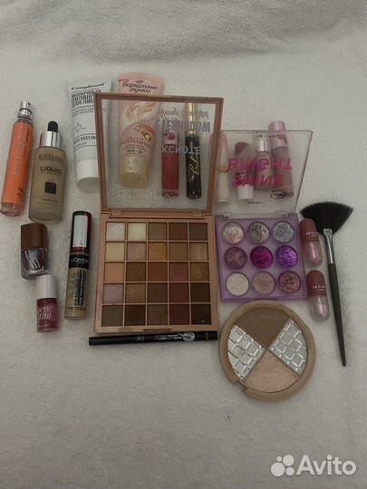 Набор косметики пакетом