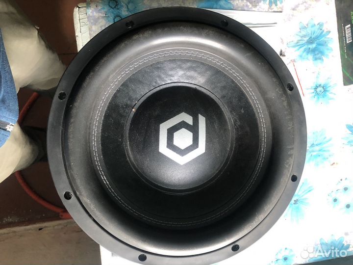 Сабвуфер sound qubed