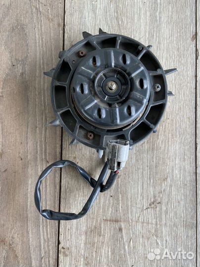 Моторчик вентилятора Toyota Avensis 3 T270 Авенсис