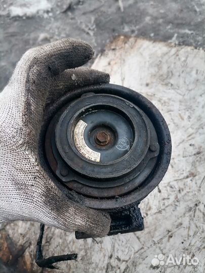 Компрессор кондиционера Фольцваген Пассат Б5+