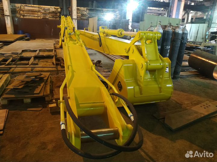 Удлиненное рабочее оборудование на экскаваторы