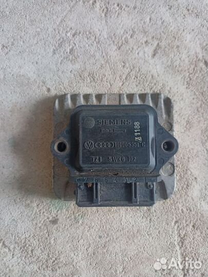 Коммутатор зажигания Audi 80 100