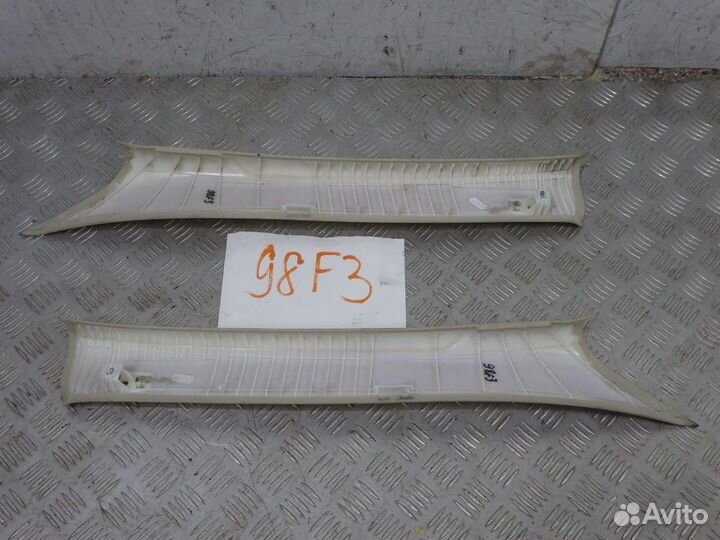 Обшивки передних стоек Мерседес 212