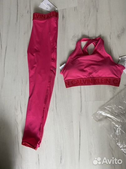 Спортивный комплект для фитнеса