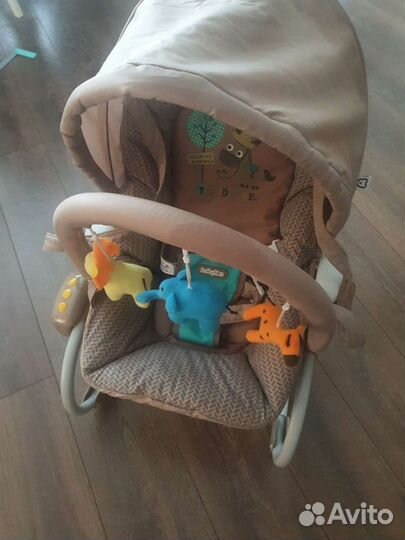 Шезлонг детский