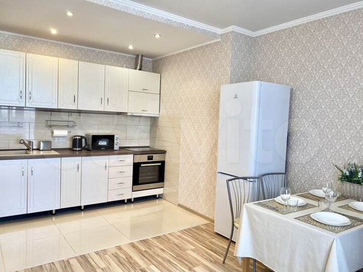 2-к. квартира, 56 м², 7/17 эт.