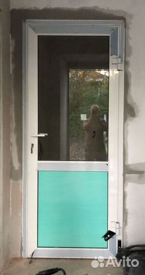 Установка окон и входных дверей