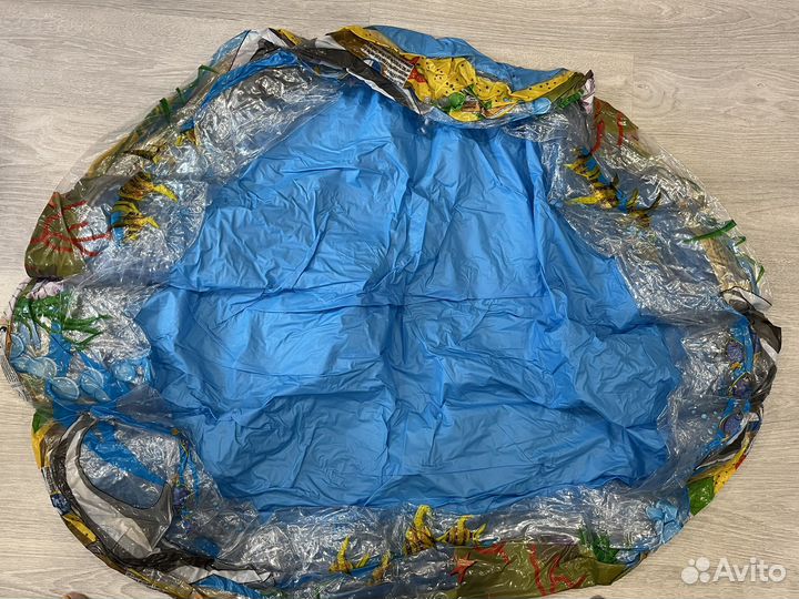 Надувной бассейн