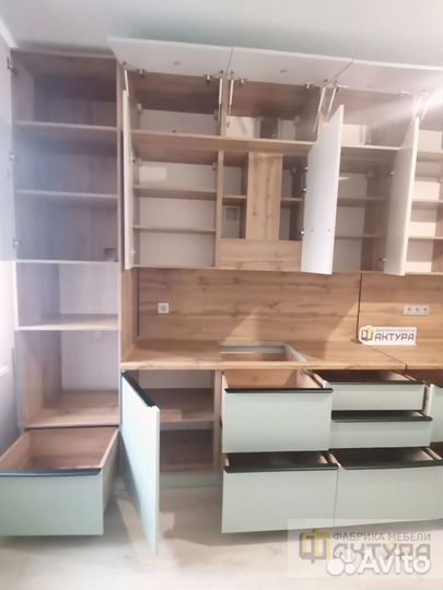 Кухонные гарнитуры