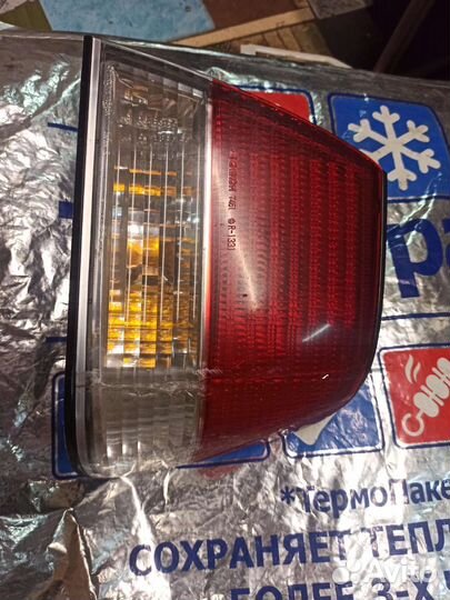 Задний правый стоп Nissan Sunny n16