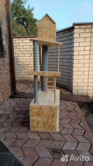 Домик для кошки с когтеточкой