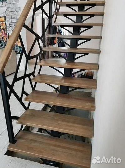 Изготовление лестниц на металлокаркасе