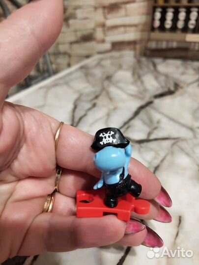 Новая коллекция киндер сюрприз бегемотики