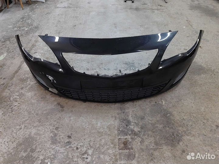 Передний бампер Opel Astra j p10