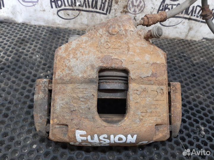 Суппорт передний левый Ford Fusion fxja 2008