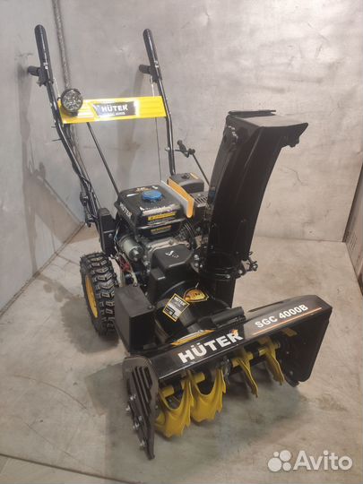 Снегоуборщик бензиновый Huter SGC 4000B