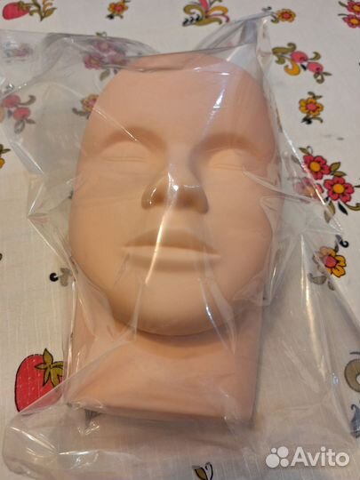Манекен, лицо для массажа, для наращивания ресниц