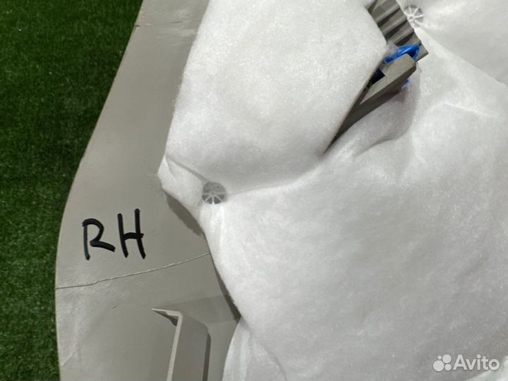 Накладка задней стойки правая LADA X-Ray Cross 1.6