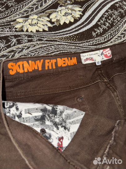 Скейтерские скинни джинсы