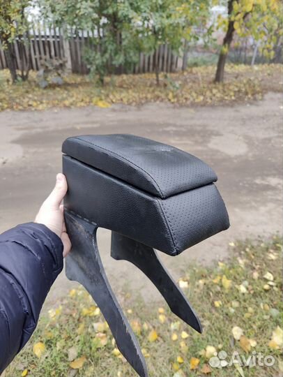 Подлакотник