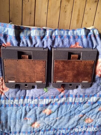 Столик в подлокотник Toyota Land Cruiser 200