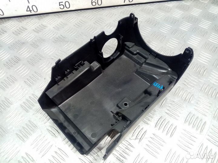 Б/У Кожух рулевой колонки нижний#001