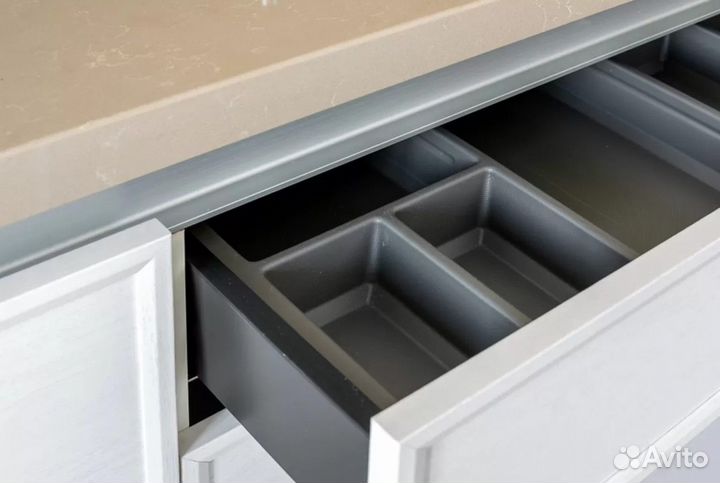 Кухня П-образная на заказ