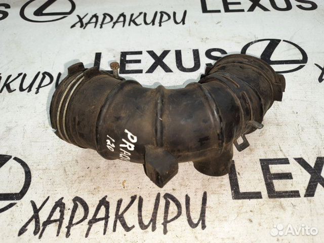 Патрубок воздушного фильтра Toyota Land Cruiser